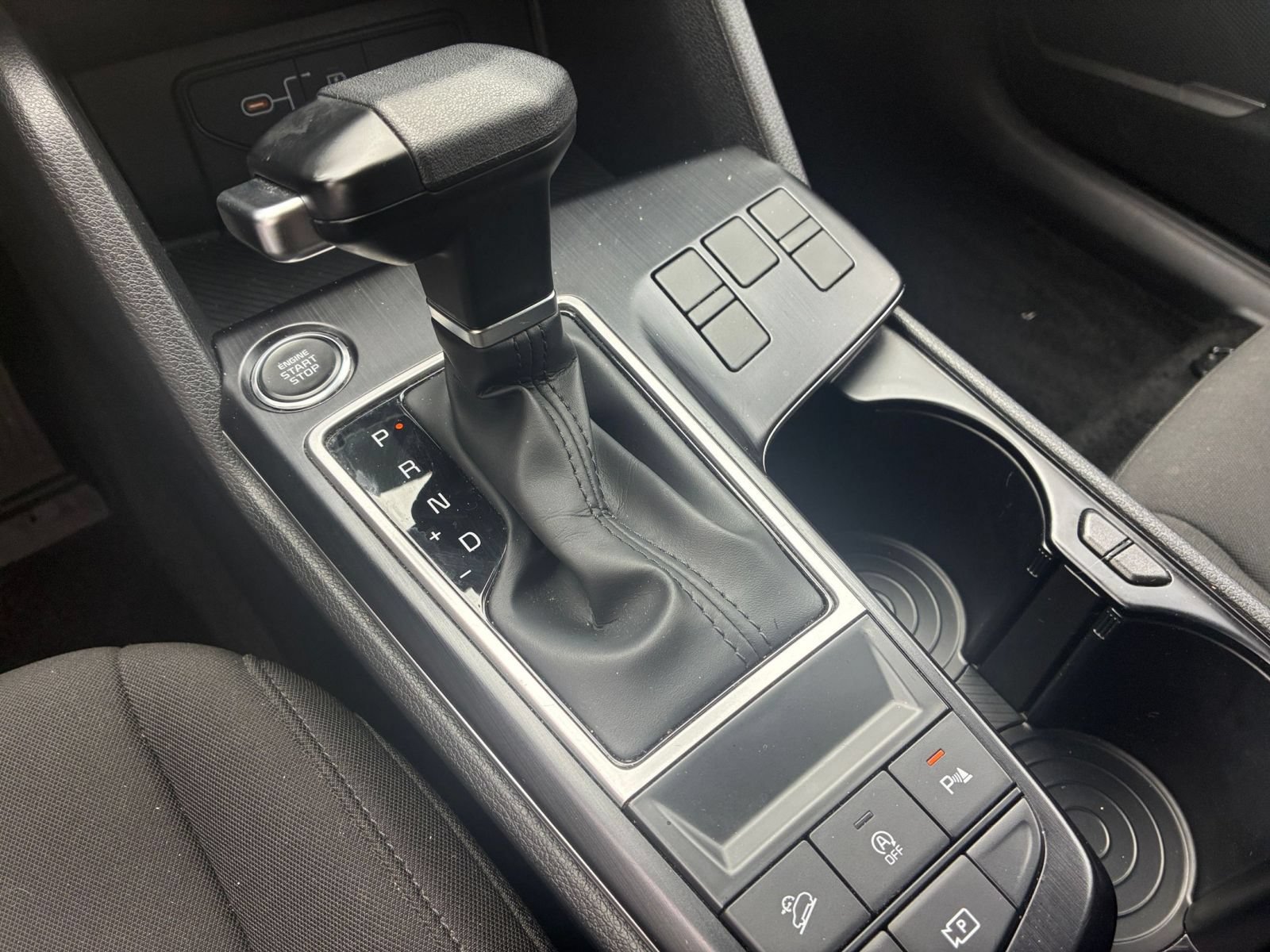 Used 2026 Kia Sportage LX FWD image 35