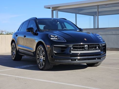 Used 2023 Porsche Macan S image 10