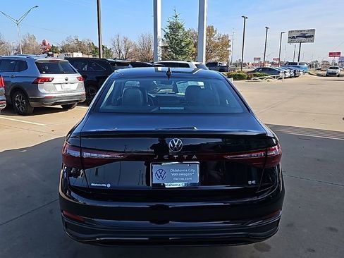 New 2026 Volkswagen Jetta SE FWD image 6