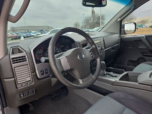 Used 2007 Nissan Titan SE image 2