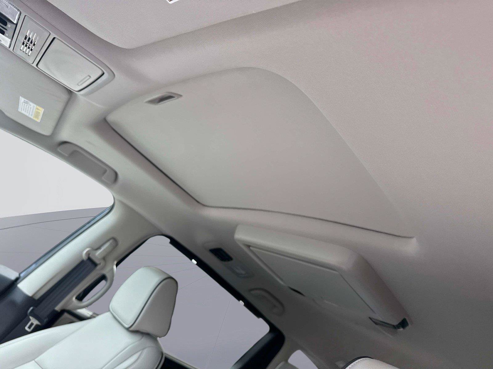 Certified 2026 Honda Odyssey Touring image 23