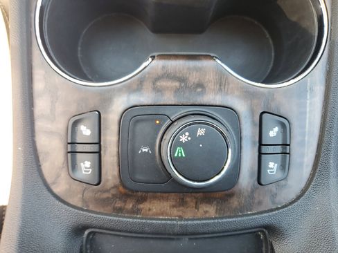 Used 2021 GMC Acadia Denali image 26