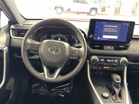 Used 2024 Toyota RAV4 XSE AWD/4WD image 16
