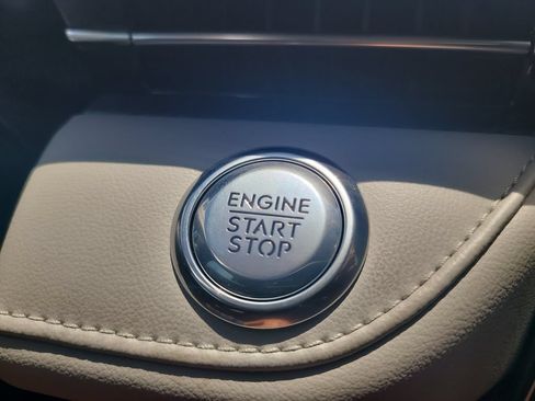 Certified 2025 Lincoln Nautilus Premier AWD/4WD image 25