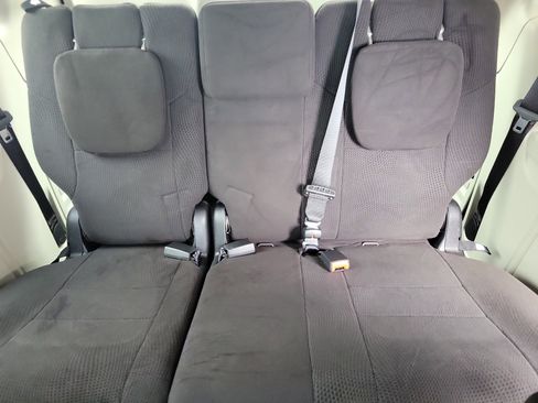 Used 2012 Dodge Grand Caravan SXT image 8