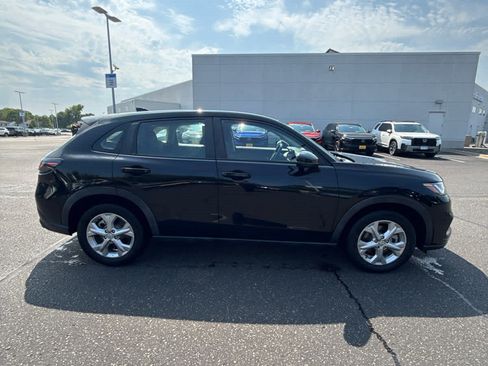 Used 2023 Honda HR-V LX image 4