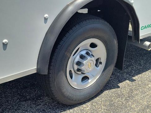 New 2025 Chevrolet Express 3500 w/ Power Convenience Package image 12