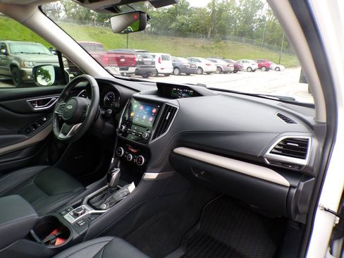 Used 2022 Subaru Forester Limited AWD/4WD image 14
