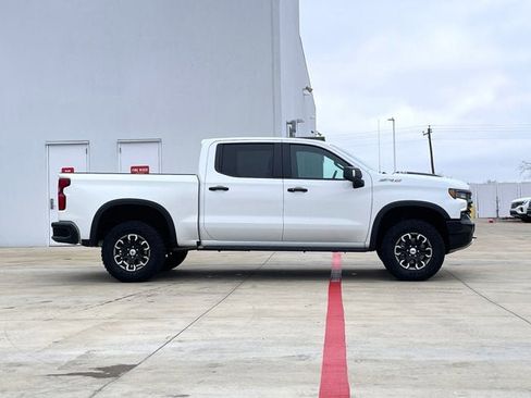 Used 2022 Chevrolet Silverado 1500 ZR2 AWD/4WD image 7