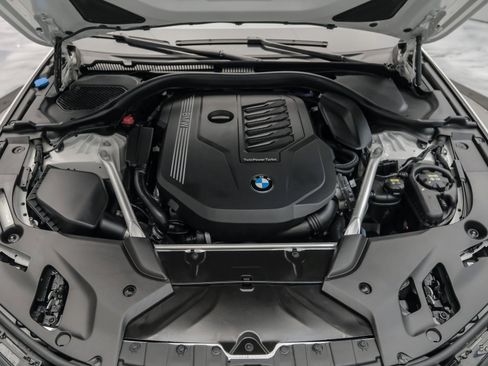 Used 2023 BMW 540i w/ M Sport Package image 76