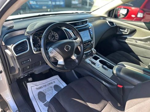 Used 2018 Nissan Murano SV image 26