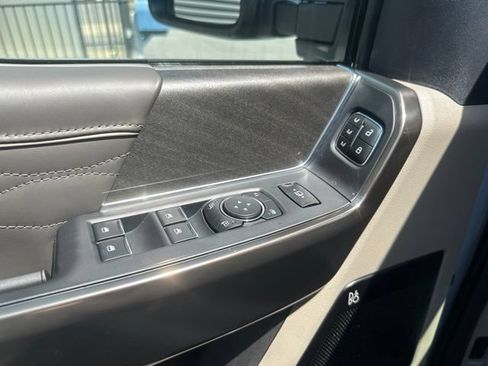 New 2026 Ford F250 Platinum w/ Platinum Plus Package AWD/4WD image 13