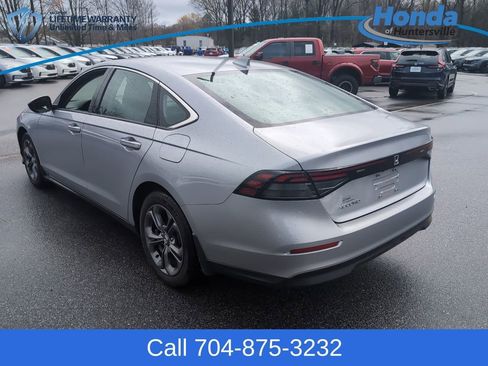 Used 2023 Honda Accord EX image 5