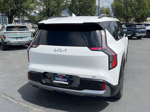 Used 2024 Kia EV9 GT-Line AWD/4WD image 8