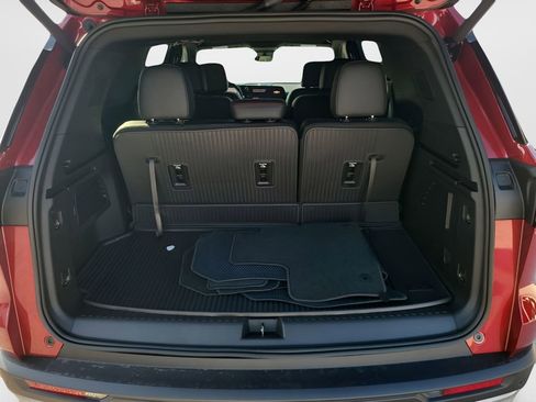 New 2026 Chevrolet Traverse Z71 w/ Enhanced Driving Package AWD/4WD image 22