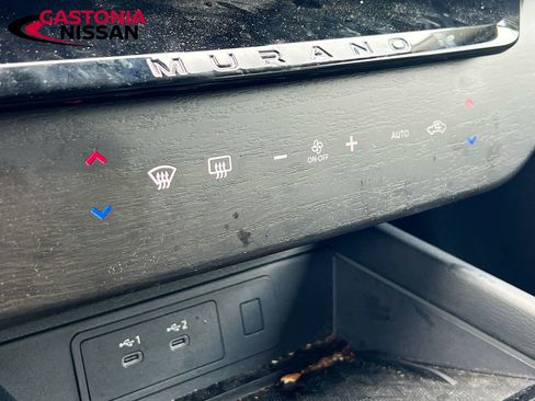 Used 2025 Nissan Murano SV FWD image 19
