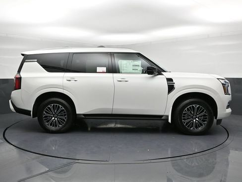 New 2026 Nissan Armada SL w/ Captain's Chari Seat Package image 28