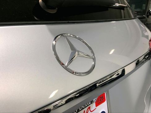 Used 2025 Mercedes-Benz GLE 350 4MATIC image 9