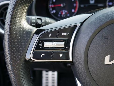 Used 2023 Kia Forte GT-Line w/ GT-Line Premium Package image 17