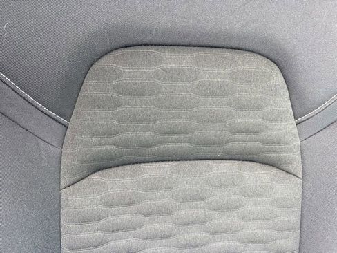 Used 2024 Nissan Pathfinder SV image 36