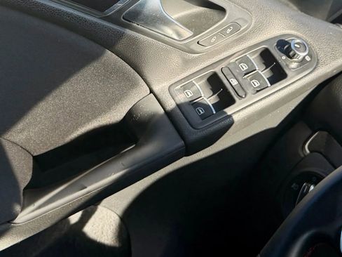 Used 2013 Volkswagen GTI Wolfsburg Edition image 20