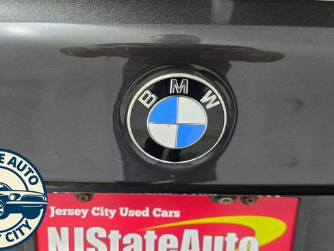 Used 2018 BMW 530e xDrive w/ Premium Package 2 image 33