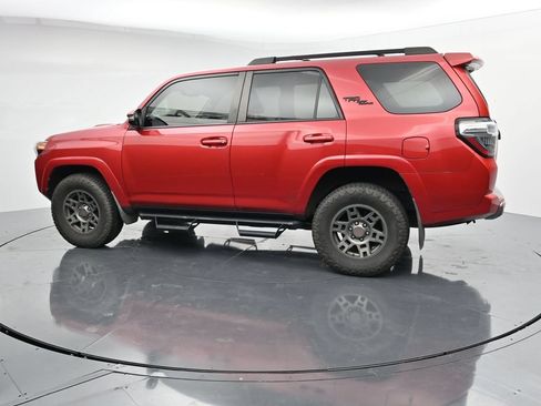 Used 2020 Toyota 4Runner TRD Off-Road Premium w/ Moonroof Package AWD/4WD image 5