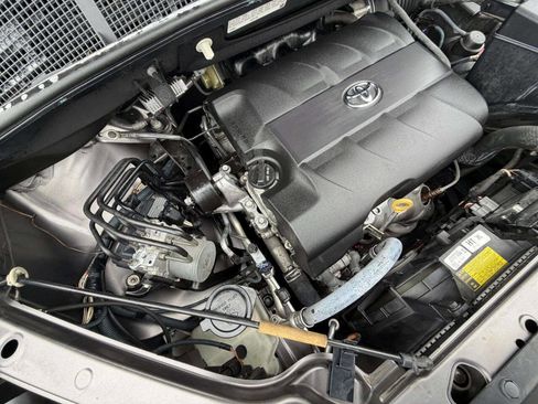 Used 2014 Toyota Sienna XLE w/ XLE Premium Package image 23