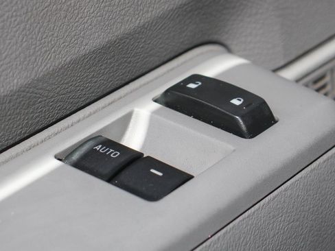 Used 2019 Ford E-350 and Econoline 350 Super Duty image 17