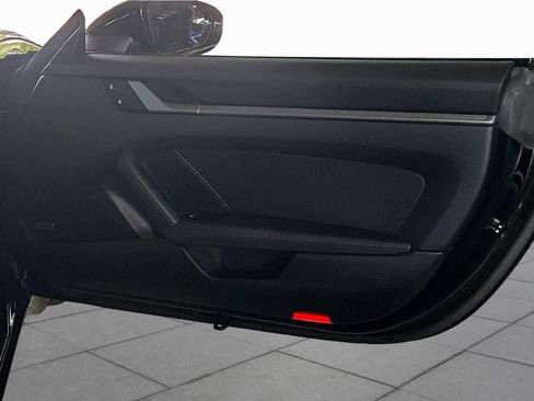 Used 2024 Porsche 911 Carrera RWD image 21