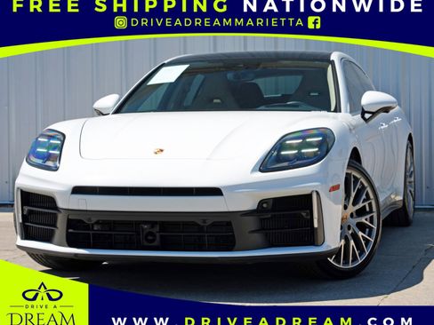Used 2024 Porsche Panamera 4 image 1