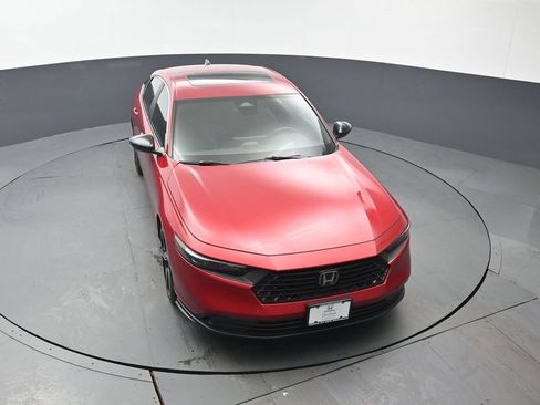 Used 2023 Honda Accord Sport image 40