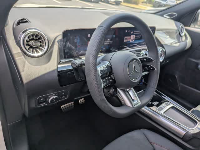 Used 2026 Mercedes-Benz GLA 35 AMG 4MATIC image 10