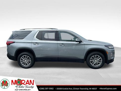 Certified 2023 Chevrolet Traverse LT FWD image 7