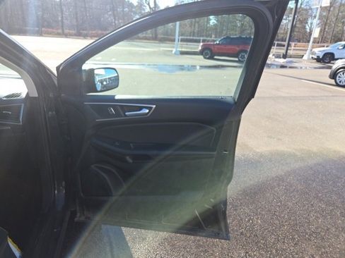Used 2024 Ford Edge SEL image 30