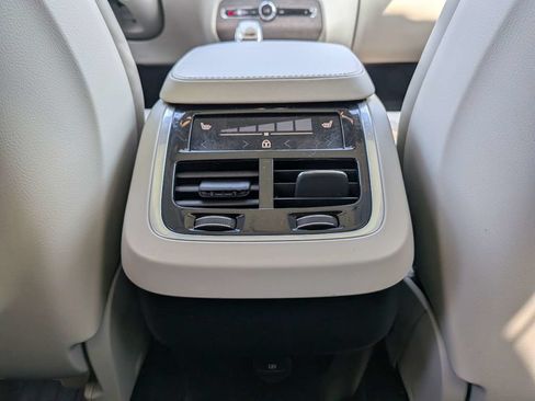 Used 2023 Volvo XC90 B6 Ultimate w/ Protection Package Premier AWD/4WD image 15