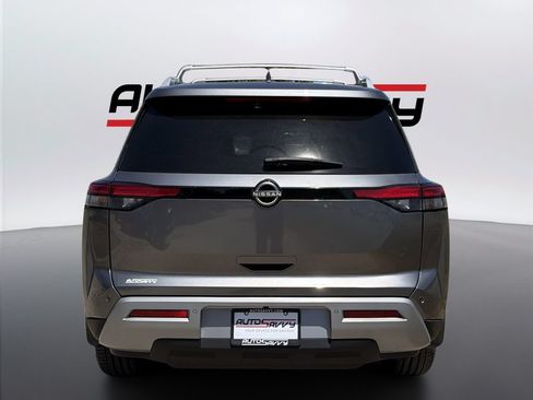 Used 2022 Nissan Pathfinder SL AWD/4WD image 6
