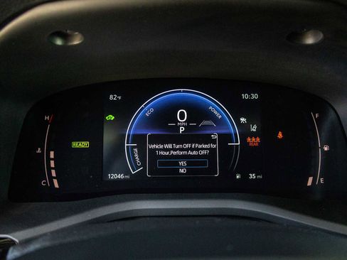 Used 2025 Toyota Camry SE image 42