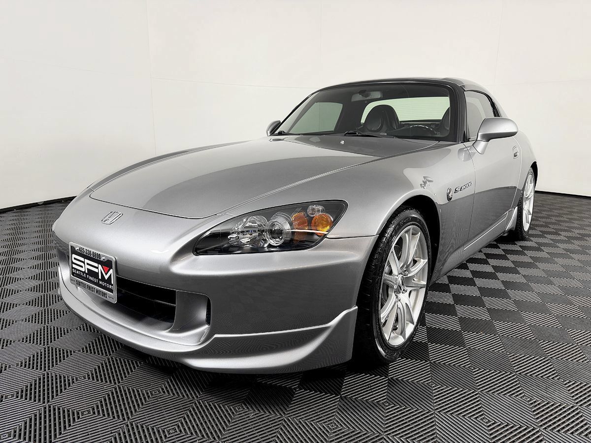 Used 2004 Honda S2000 image 3