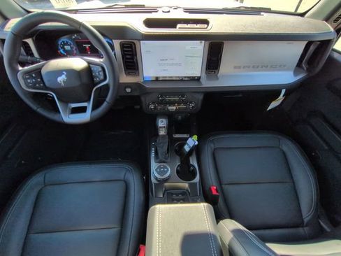 New 2025 Ford Bronco Outer Banks image 17