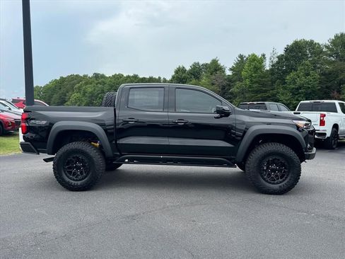 New 2026 Chevrolet Colorado ZR2 w/ ZR2 Bison Edition AWD/4WD image 2
