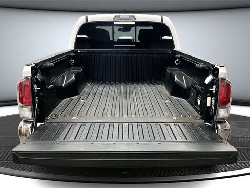 Used 2020 Toyota Tacoma TRD Off-Road image 7