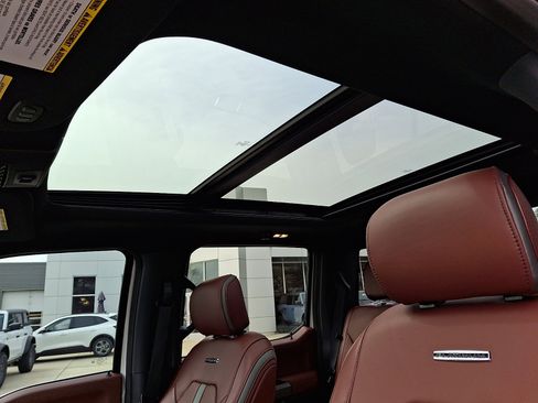 Used 2022 Ford F250 Platinum image 17