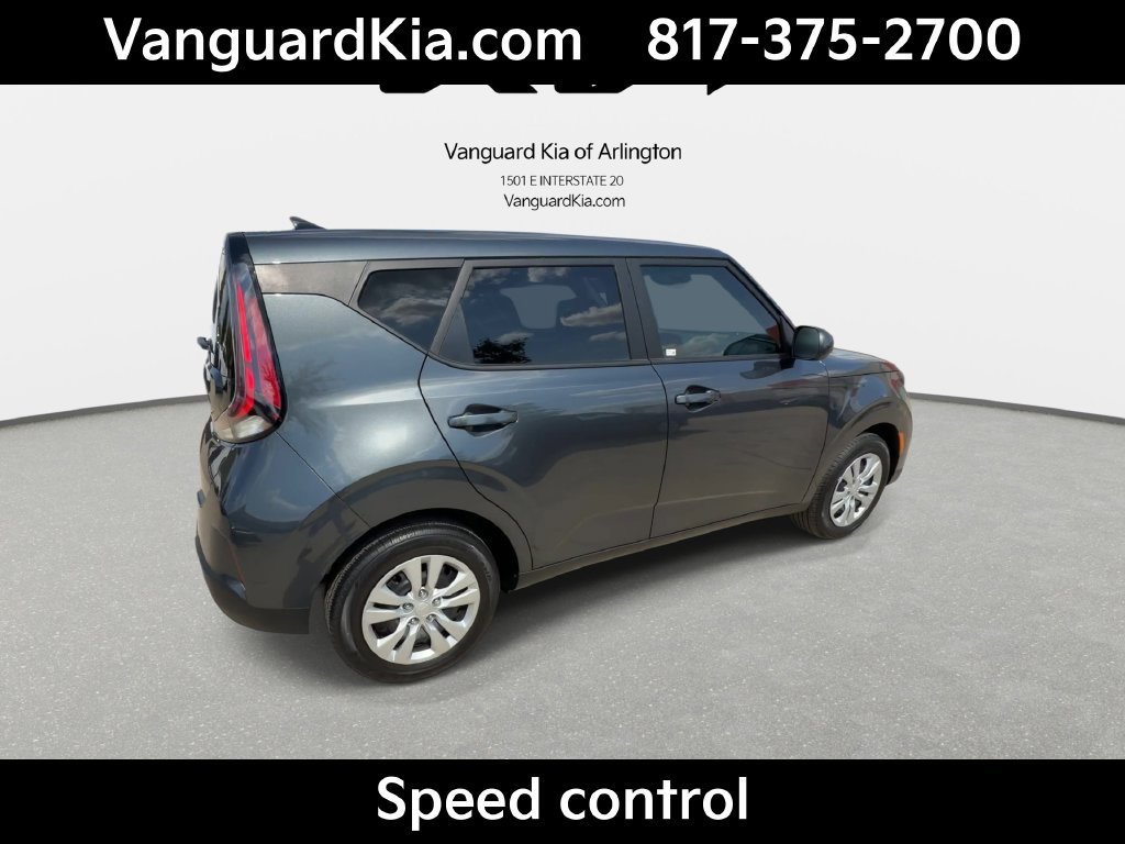 Certified 2025 Kia Soul LX FWD image 9