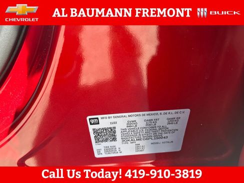 Used 2023 GMC Terrain SLE w/ Driver Convenience Package FWD image 30
