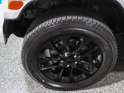 Used 2021 Jeep Wrangler Unlimited Sahara AWD/4WD image 11