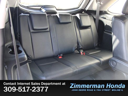 Used 2019 Toyota Highlander Limited image 9