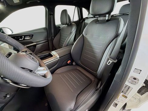 New 2026 Mercedes-Benz GLC 43 AMG 4MATIC image 12