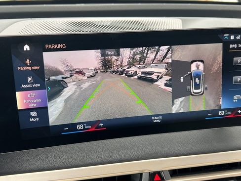 Used 2022 BMW iX xDrive50 w/ Convenience Package image 37