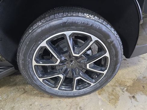 New 2026 Chevrolet Tahoe RST w/ RST Capability Package image 36